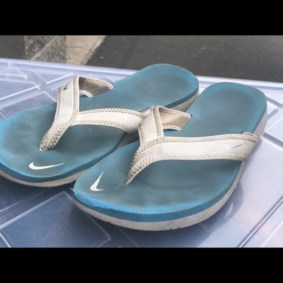Nike Celso White Thong Flip Flop Sandal Size W9 - Picture 8 of 12